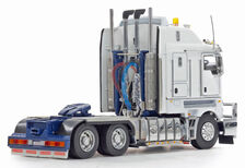 KENWORTH K200 28 CAB Fat Cab    Whiteblue