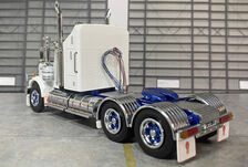 KENWORTH W900 whitered whiteblack whitemetblue  spider wheels