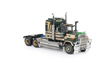 MACK BICENTENNIAL and39CAPTAIN COOKand39 SUPER LINER 