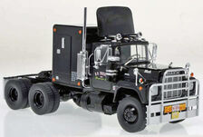 MACK R 600 with SLEEPER CAB  PRIME MOVER  Very Limited