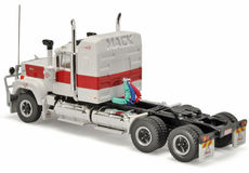 MACK SUPERLINER ROAD TRAIN CATTLE TRUCK with 2 TRAILERS  whitered