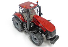 MAGNUM 380 TRACTOR
