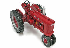 McCORMICK DEERING 1939 FARMALL M TRACTOR     Special 75th Anniversary Edition