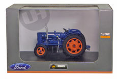 SUPER MAJOR TRACTOR    very detailed