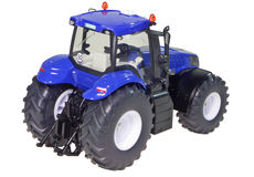 T8390 TRACTOR