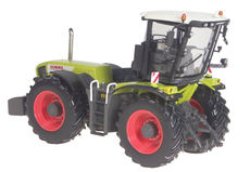 XERION 3800 TRACTOR  very detailed